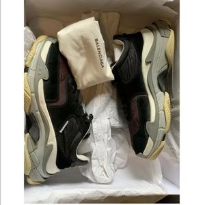 ✨SOLD ON EBAY✨Balenciaga Triple S